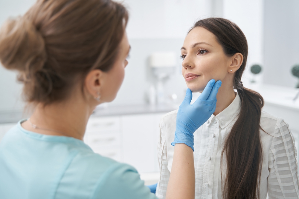Top 10 Signs It’s Time to Visit a Dermatologist Visit a Dermatologist